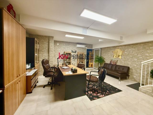 Locale Commerciale in vendita a Commenda, Puglia