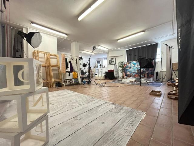 Locale Commerciale in vendita a Vingone, Scandicci