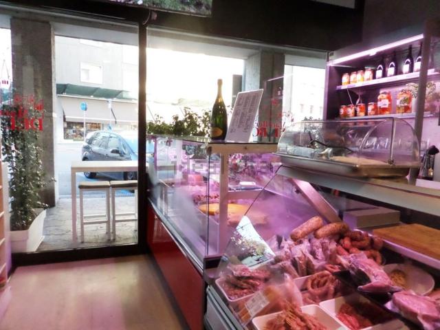 Locale Commerciale in vendita a Torre, Pordenone