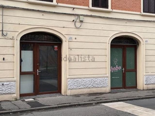 Locale Commerciale in vendita a Centro cittadino, Ferrara