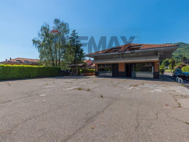 Locale Commerciale in vendita a Comunità Montana del Piambello, Marchirolo