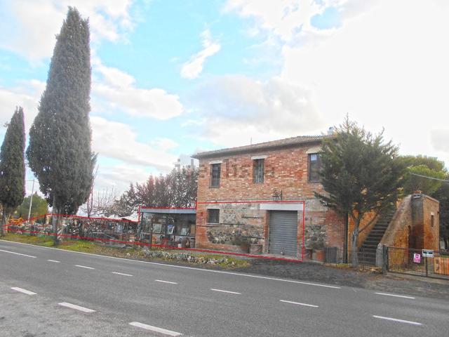 Locale Commerciale in vendita a Poggio Olivo, Chiusi