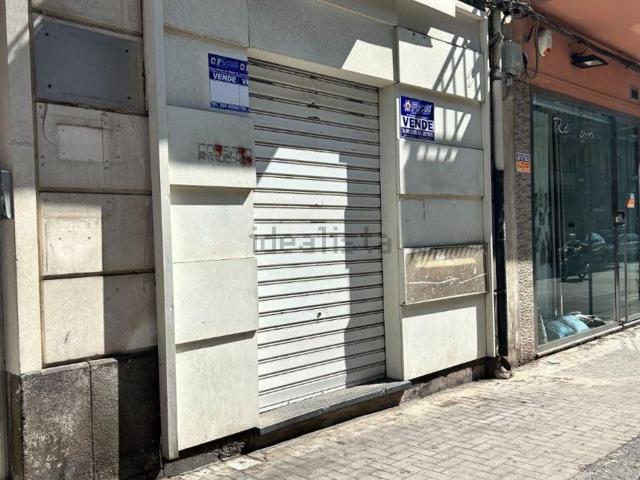 Locale Commerciale in vendita a Paternò, Sicilia