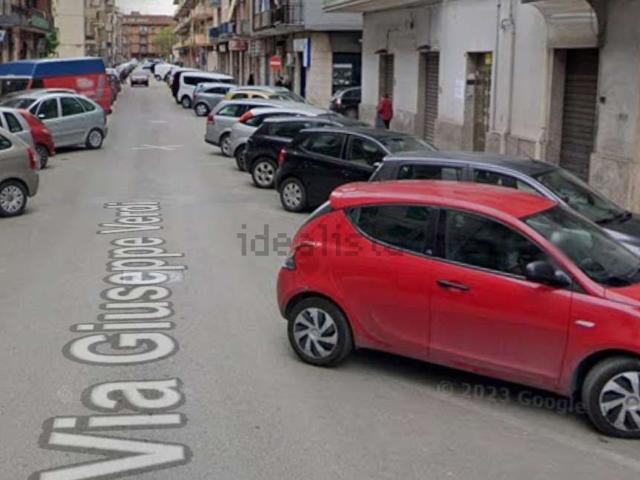 Locale Commerciale in vendita a Puglia, Taranto