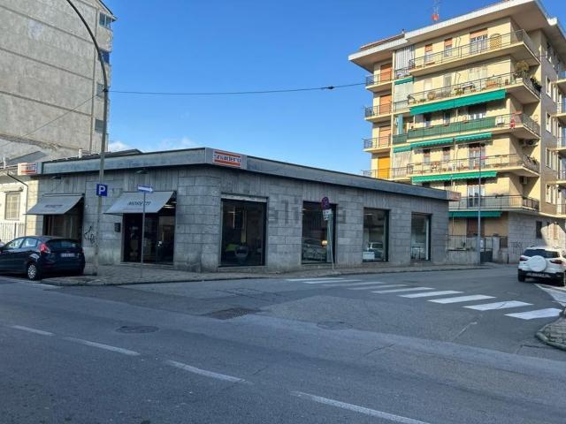 Locale Commerciale in vendita a Piemonte, Torino