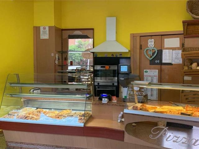 Locale Commerciale in vendita a Crocetta-San Lazzaro-Modena Est, Modena