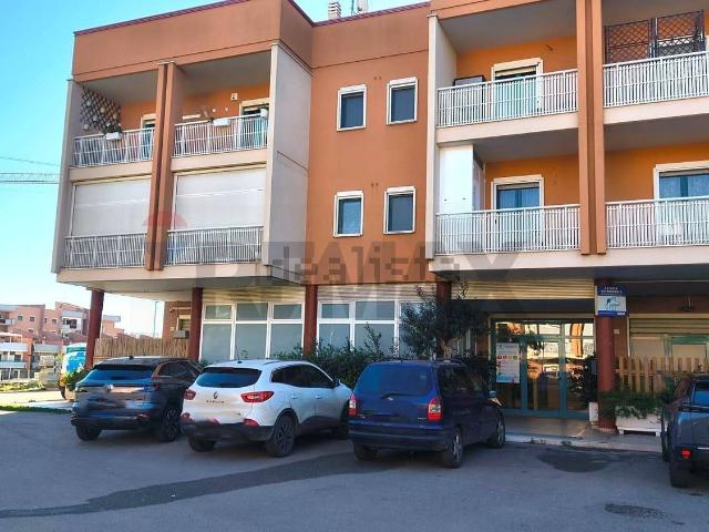 Locale Commerciale in vendita a Puglia, Bari
