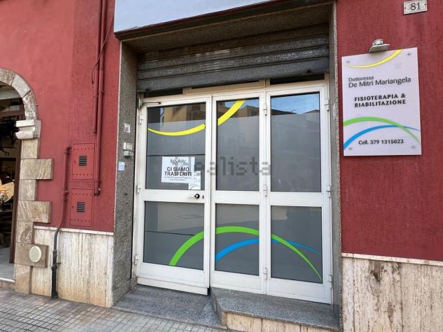 Locale Commerciale in vendita a Puglia, Brindisi