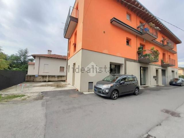 Locale Commerciale in vendita a Zona Ovest, Brescia