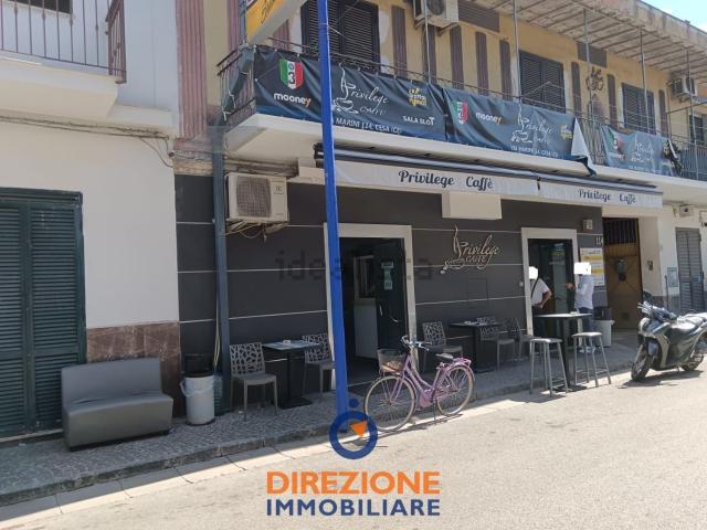 Locale Commerciale in vendita a Cesa, Campania