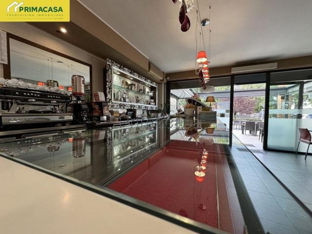 Locale Commerciale in vendita a Nord-Ovest, Brenzone