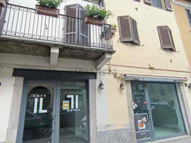 Locale Commerciale in vendita a Revellino, Lodi
