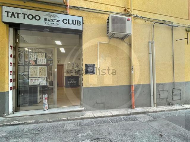 Locale Commerciale in vendita a Bagheria, Sicilia