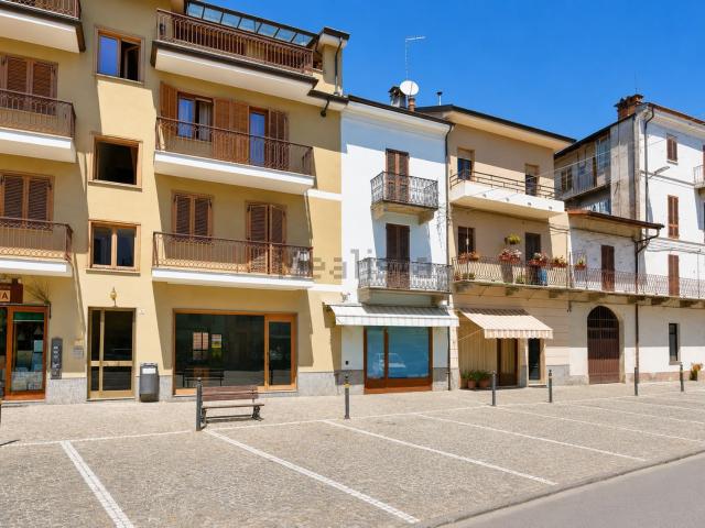 Locale Commerciale in vendita a Piemonte, Cuneo