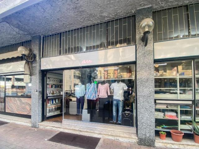 Locale Commerciale in vendita a Borgolombardo, San Giuliano Milanese