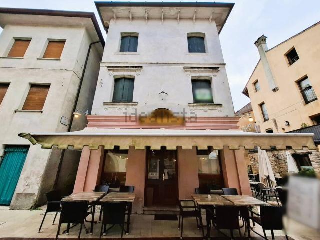 Locale Commerciale in vendita a Borgo Marano, Friuli-Venezia Giulia