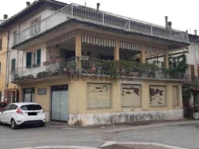 Locale Commerciale in vendita a Piemonte, Alessandria