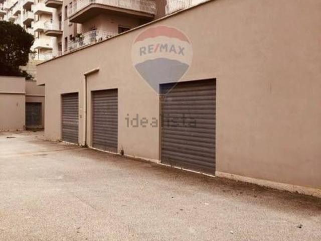 Locale Commerciale in vendita a Alcamo, Sicilia