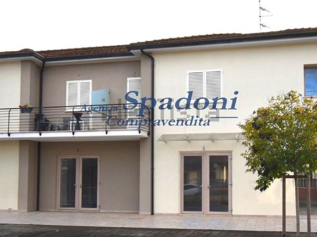 Locale Commerciale in vendita a Pieve A Nievole, Toscana