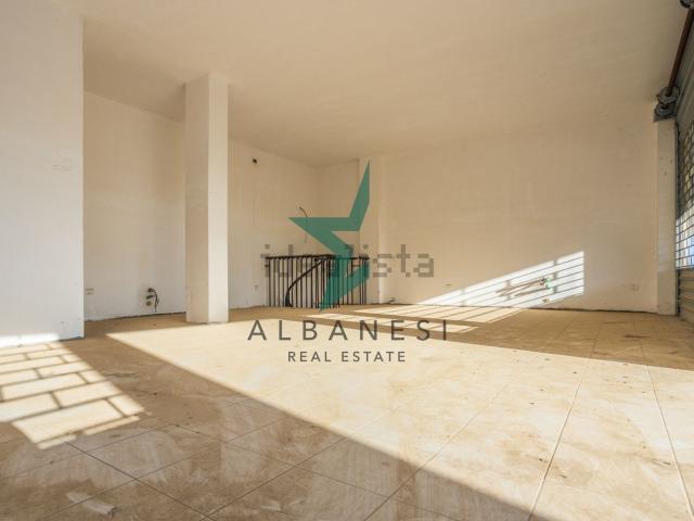 Locale Commerciale in vendita a Roma Capitale, Lazio