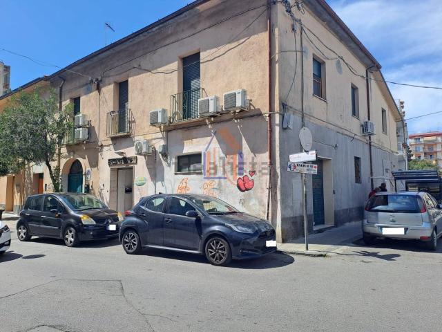 Locale Commerciale in vendita a Calabria, Catanzaro