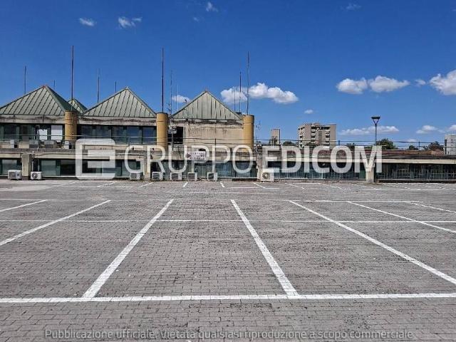 Locale Commerciale in vendita a Cospea, Terni