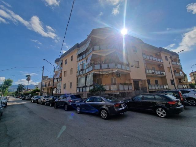 Locale Commerciale in vendita a Scafati, Campania