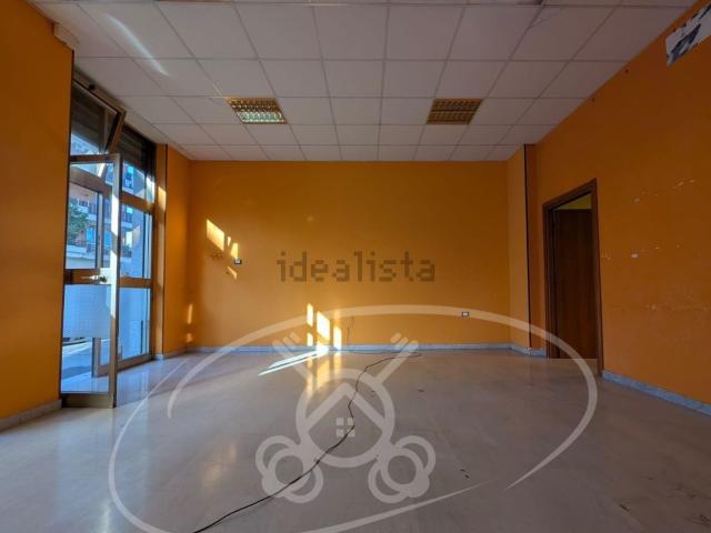 Locale Commerciale in vendita a Puglia, Foggia