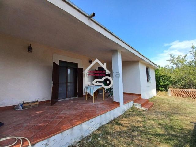 Locale Commerciale in vendita a Giungano, Campania