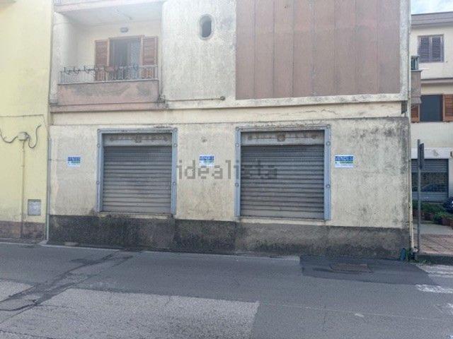 Locale Commerciale in vendita a Castel San Giorgio, Campania