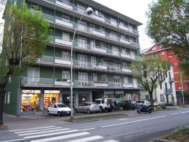 Locale Commerciale in vendita a Campoledro, Sondrio