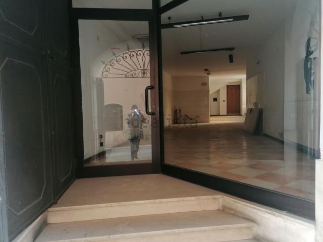 Locale Commerciale in vendita a Borgo del Quadrèl, Gavardo