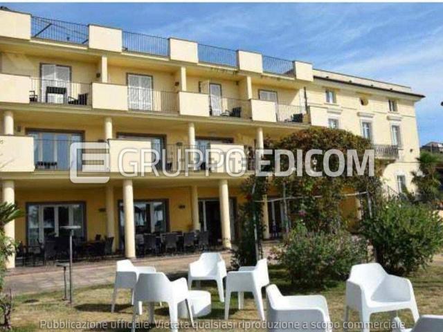 Locale Commerciale in vendita a Unione di comuni Montana Lunigiana, Fosdinovo