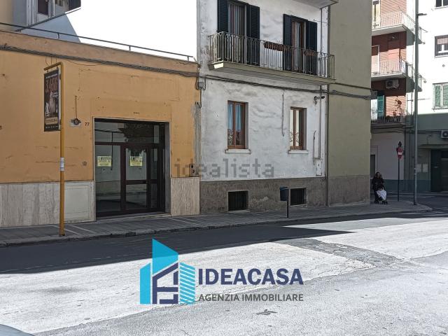 Locale Commerciale in vendita a Pedale della Palomba, Matera