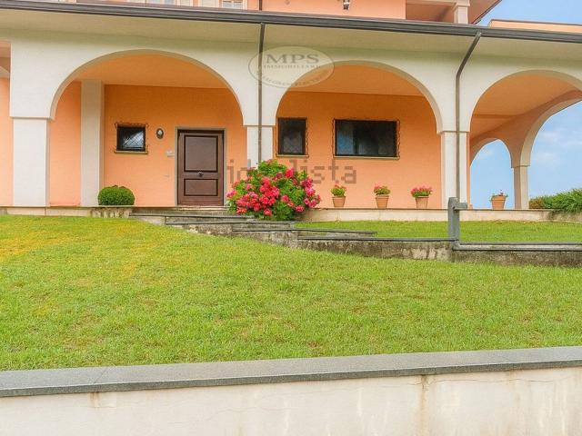 Locale Commerciale in vendita a Unione Comuni Garfagnana, Minucciano