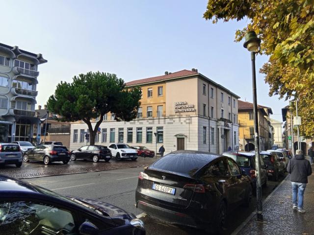 Locale Commerciale in vendita a Piemonte, Torino