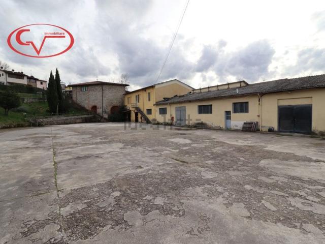 Capannone in vendita a Levane alta, Montevarchi