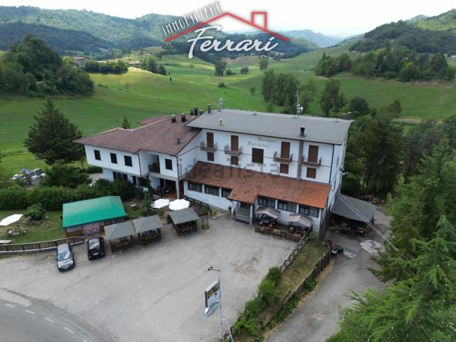 Locale Commerciale in vendita a Unione di comuni Terre di Castelli, Zocca
