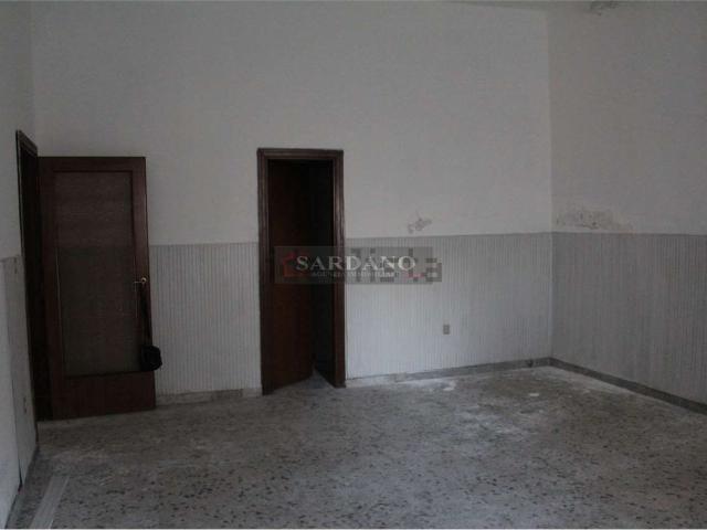 Locale Commerciale in vendita a Commenda, Puglia