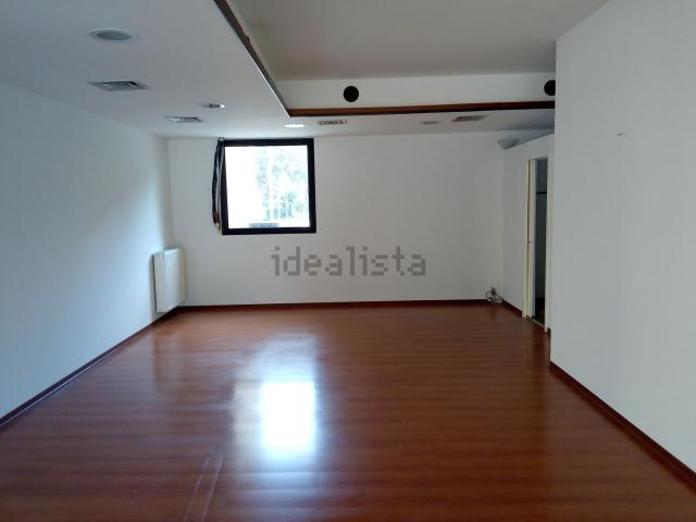 Locale Commerciale in vendita a Mortise, Padova