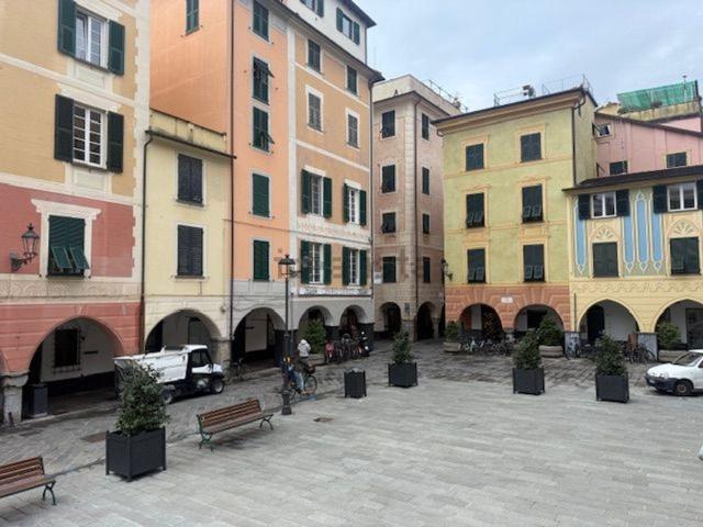Locale Commerciale in vendita a Sampierdicanne, Chiavari