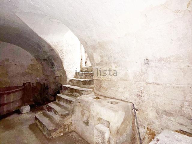 Locale Commerciale in vendita a Puglia, Brindisi