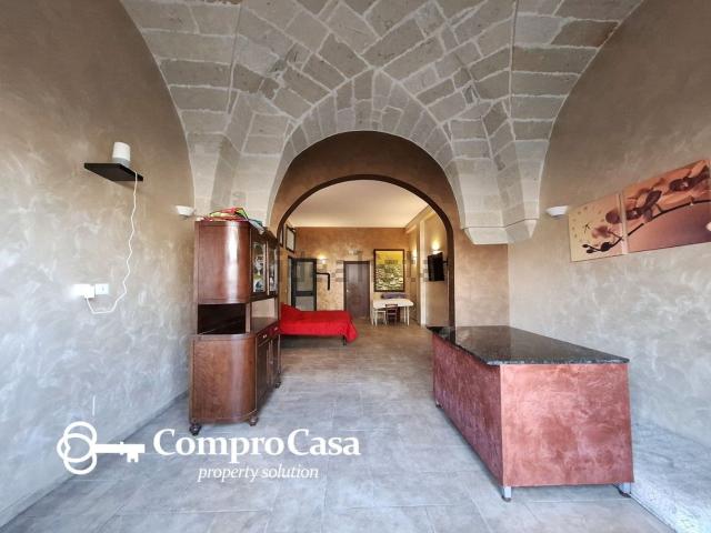 Locale Commerciale in vendita a Puglia, Lecce
