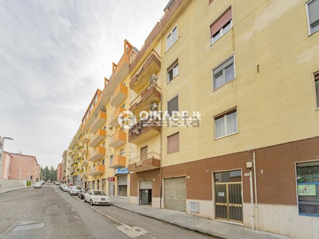 Locale Commerciale in vendita a Is Mirrionis, Cagliari