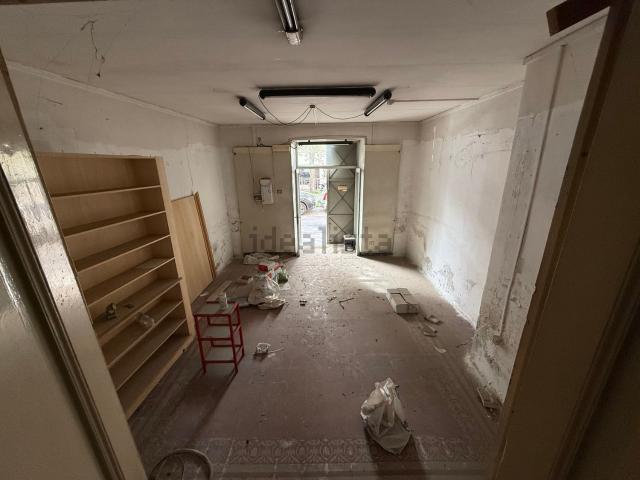 Locale Commerciale in vendita a Cicalesi, Nocera Inferiore
