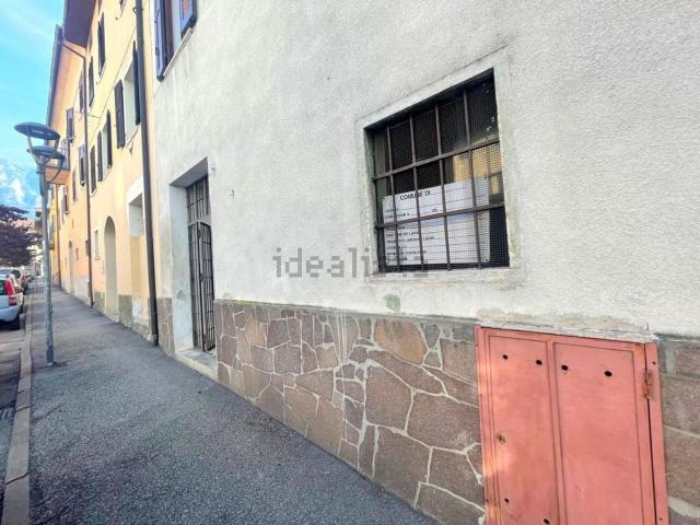Locale Commerciale in vendita a Comunità Valsugana e Tesino, Borgo Valsugana