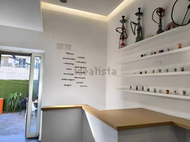 Locale Commerciale in vendita a Nola, Campania