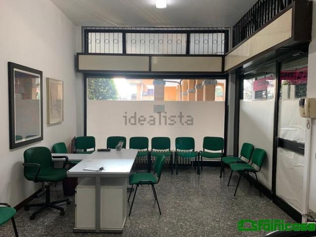 Locale Commerciale in vendita a Bellaria, Peschiera Borromeo