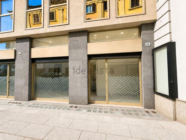 Locale Commerciale in vendita a Piemonte, Alessandria
