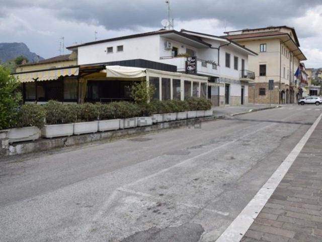 Locale Commerciale in vendita a Spigno Saturnia, Lazio